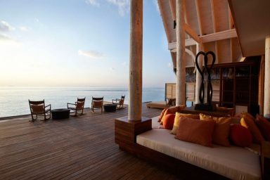 Beach View Anantara Kihavah Villas