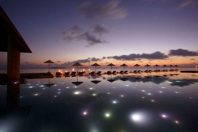 Big Pool Anantara Kihavah Villas Night Atmosphere