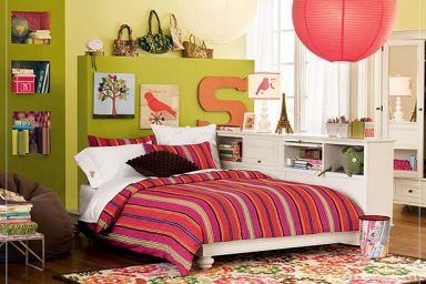 Minimalist Green Teen Bedroom