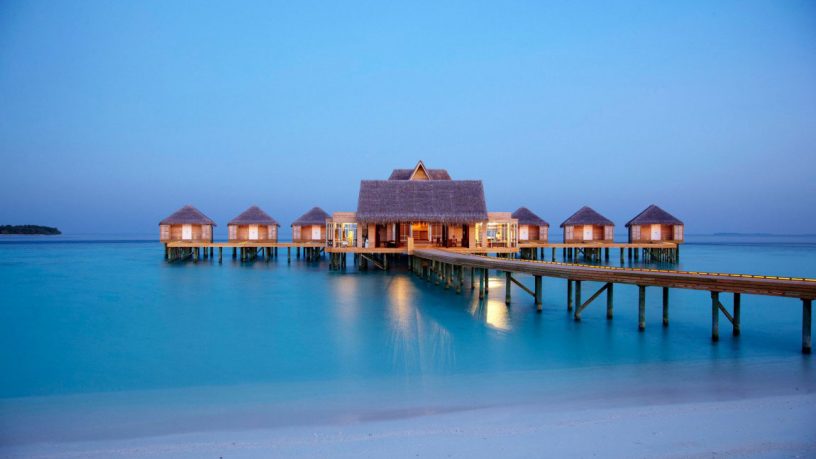 Terrific Beach View Anantara Kihavah Villas