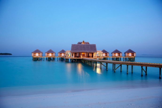 Terrific Beach View Anantara Kihavah Villas