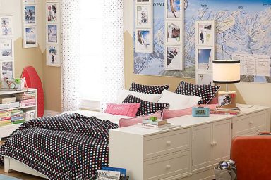 Black and White Dorm Room 2011