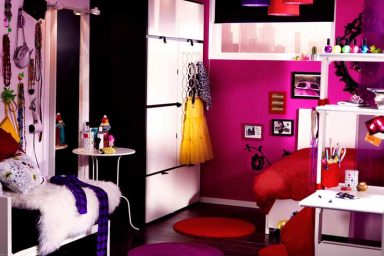 Glamours IKEA Pink Teen Room with Cricle Rug