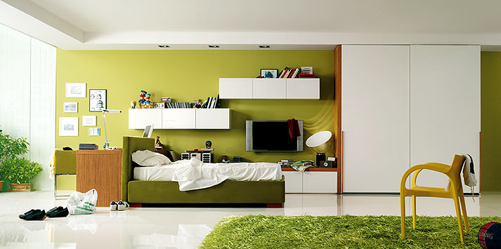 Pencil Green Yellow Bedroom with Green Grass Rug