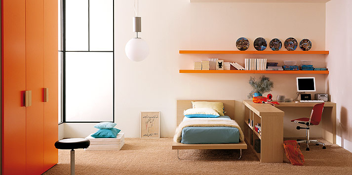 Shining Turquoise Orange Bed Room