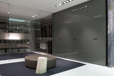 Contemporary Closet and Wadrob Decoration with Sliding Glass