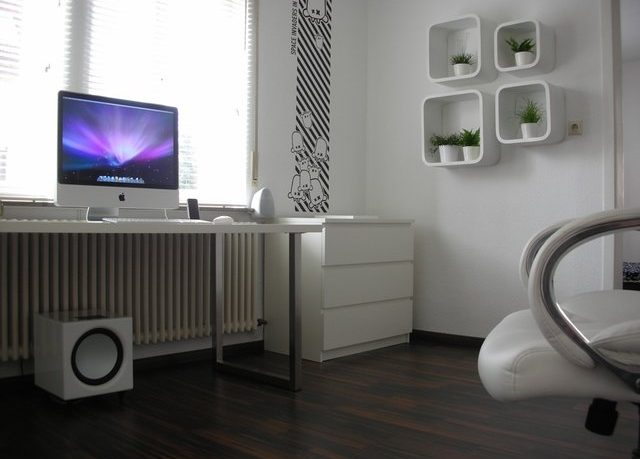 Modern Home Office Mac Desk Inspiration
