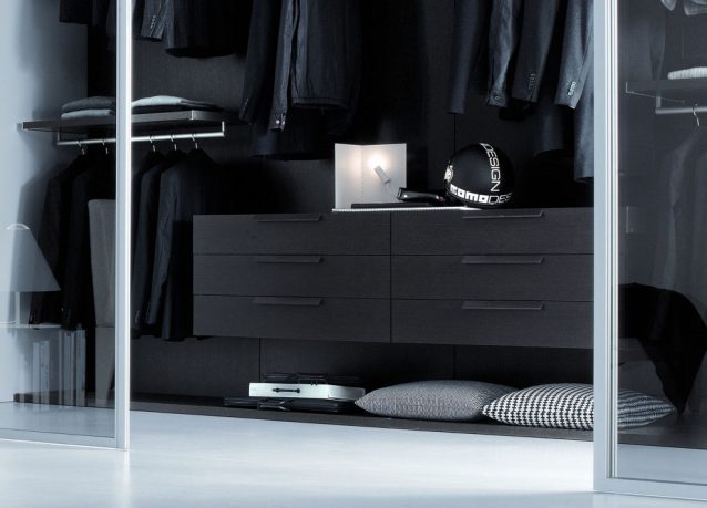 Modern Closet and Wadrobe with Sliding Glass