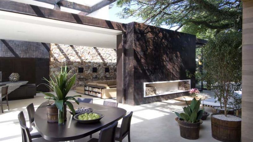 Modern Loft with Outdoor Indoor Design