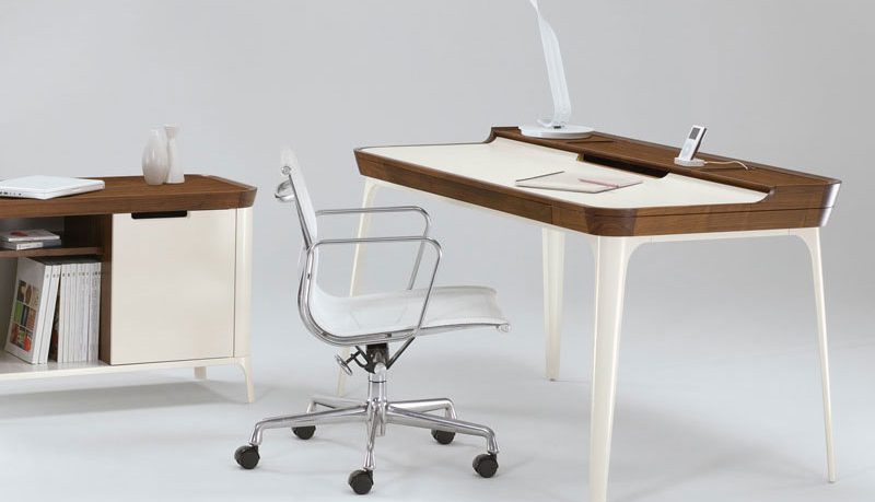 Teen Work Desk with iPod Desk and Chrom Chair