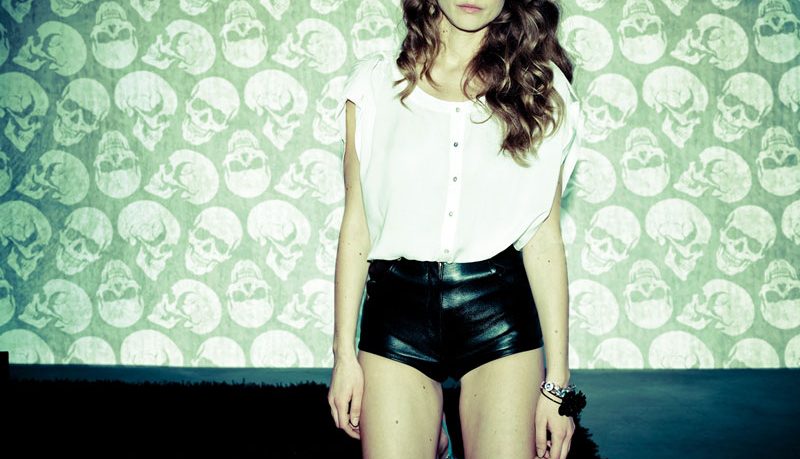Teenager skull Wallpaper Design Ideas