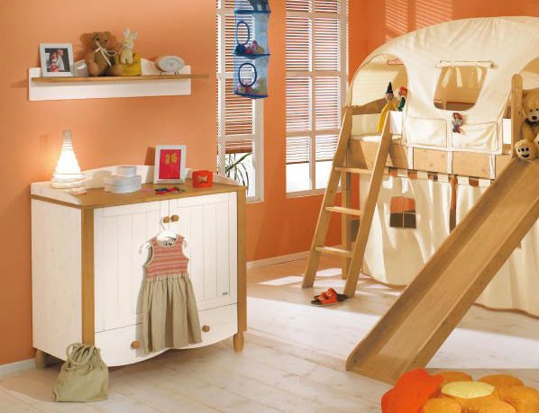 Calm Kids Play Room with Bunk Beds Camps Decor