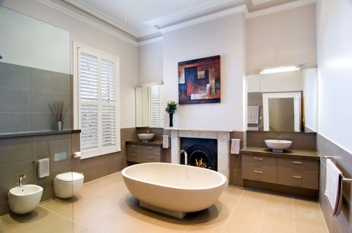 Cool and Clean Victorian Style Bathroom