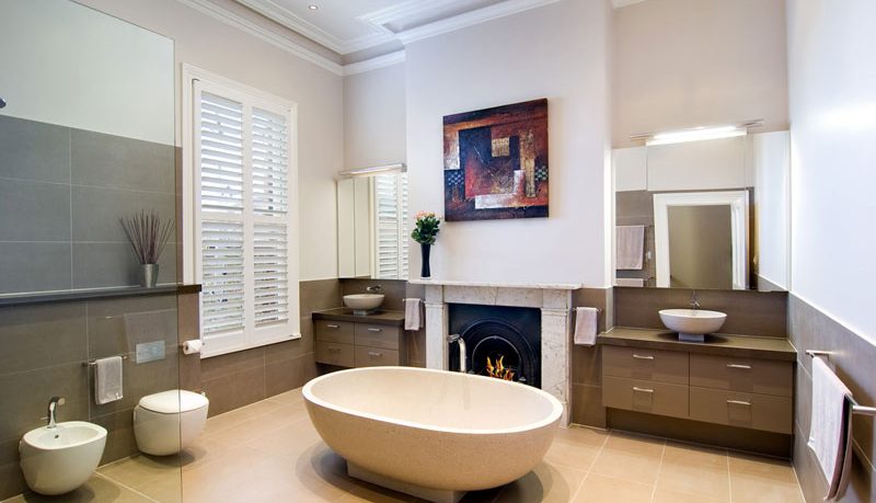 Cool and Clean Victorian Style Bathroom