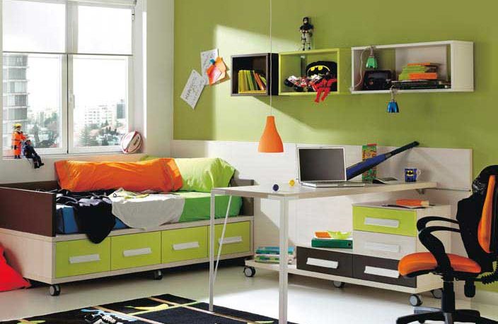 Fresh Green Boy Room with Study Desk