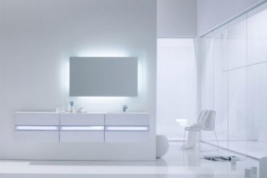 Minimalist White Bathroom with Alicrite Materials