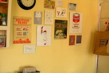 Old Style Yellow Room Design