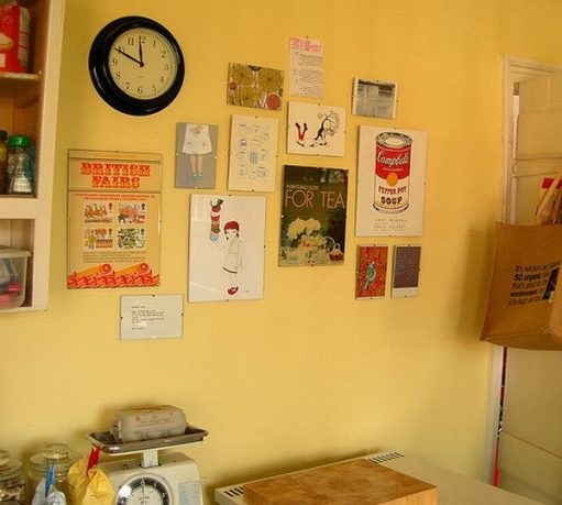 Old Style Yellow Room Design