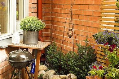 Corner Small Garden Apartment Ideas