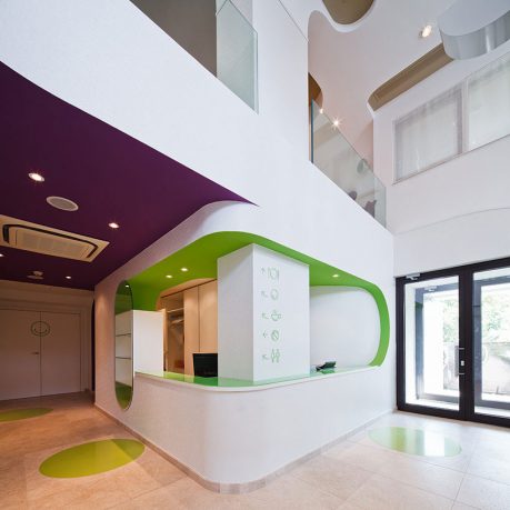 Fancy Reception Area with Green and White Color