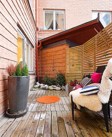 Mini Garden in Balcony Design Ideas