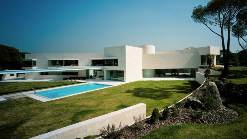 Large Garden with Small Pool Ideas