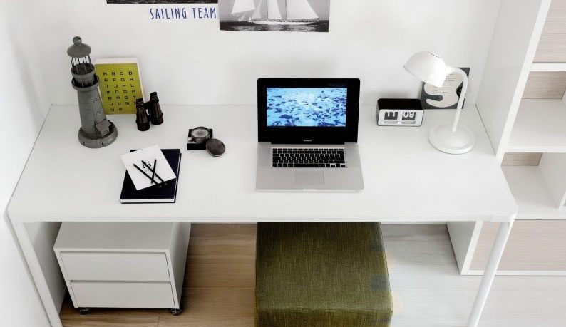 2012 Cool White Study Desk Design
