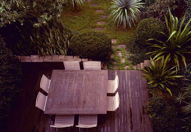 Awesome Backyard with Outdoor Dining Table