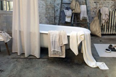 Inspiring Classic Natural Bathtub Design