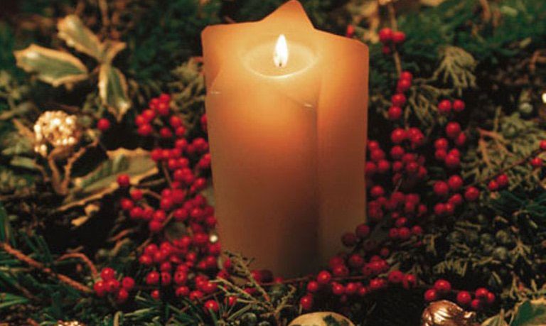Romantic Candle Christmas Ornament for the Christmas Table Decorations