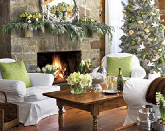 Warm Living Room with Christmast Decor Ideas
