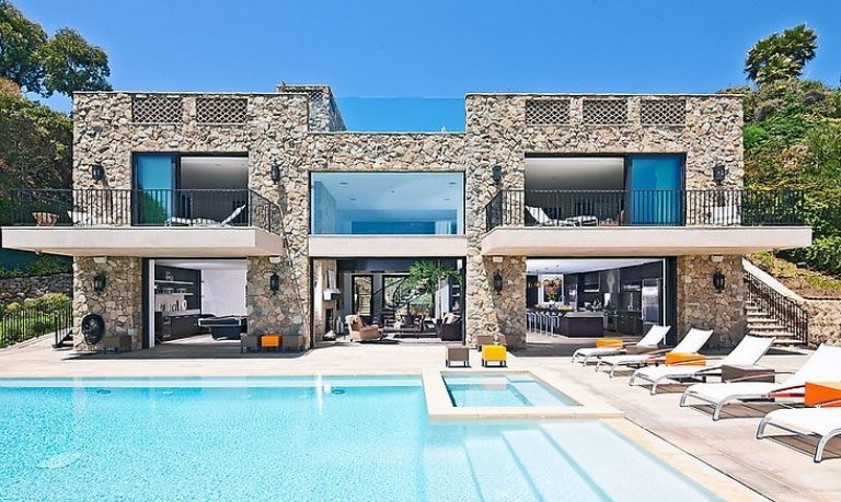 Awesome Castle House Pool with Pool Lounge Chairs