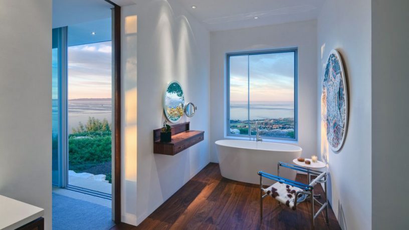 Small Bathriom with Wooden Floor Ideas