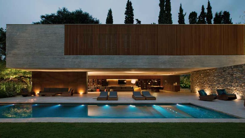 Stunning Open House Design with Amazing Pool Lighting