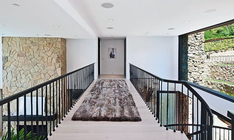 This Indoor Bridge with Brown Fur Rug Ideas