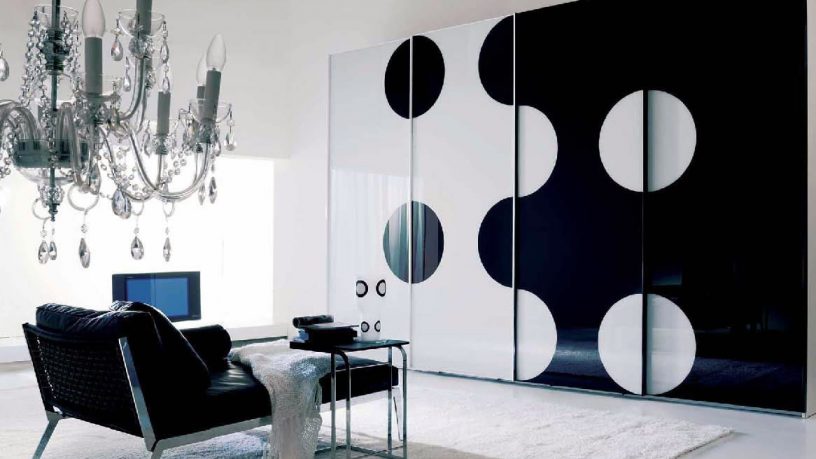 Creative Black and White Wardrobes Ideas