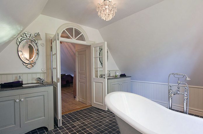 Luxury Classic Bathroom with Crystal Chandelier