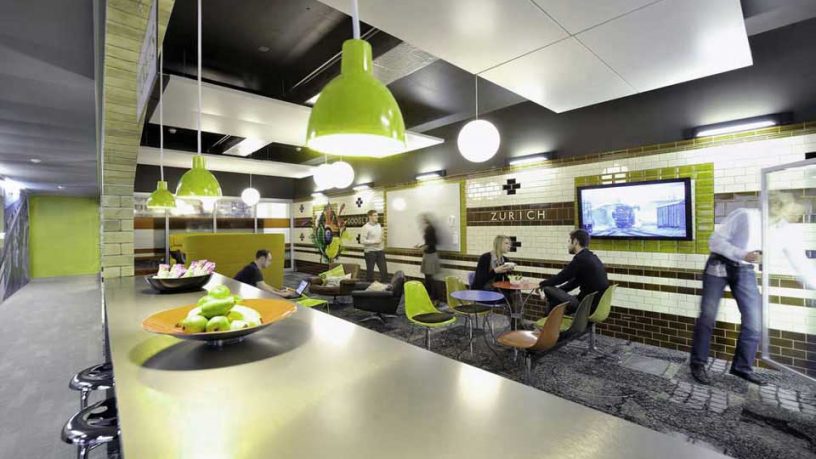 Minimalist Lounge with Green Color Accents