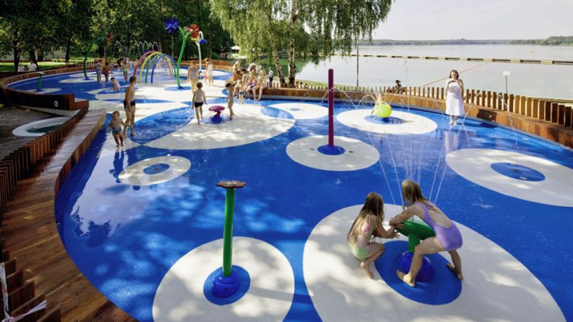 Modern Basin Water Playground