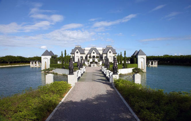 Bridge with Amazing View Opens to the Magnificent Castle