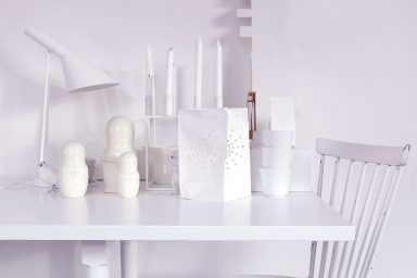 Clean White Table Decor Photo Ideas