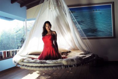 Indoor Round Floating Bed with Fur Cover Ideas