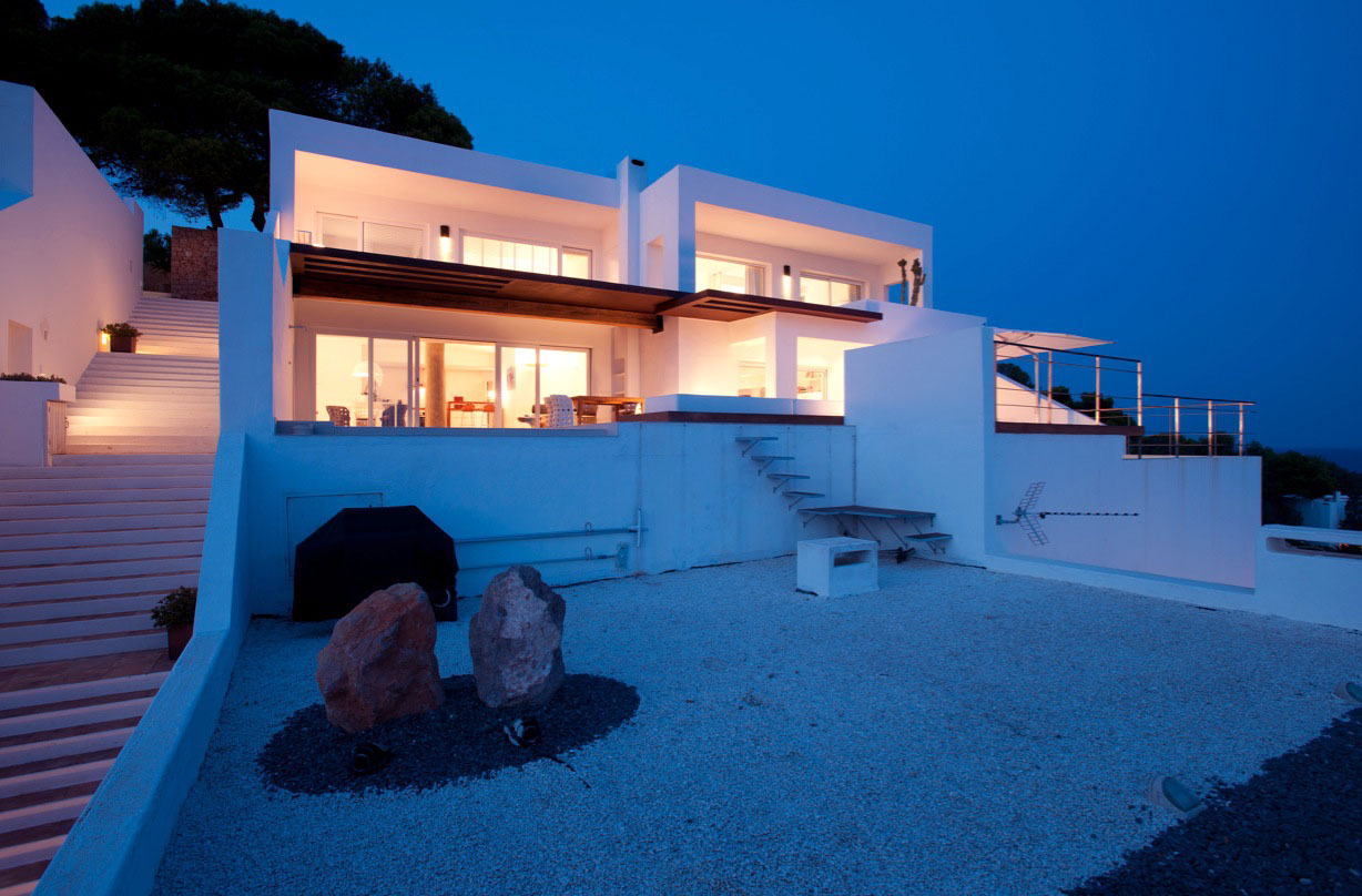 Modern Sea Villa Design Ideas