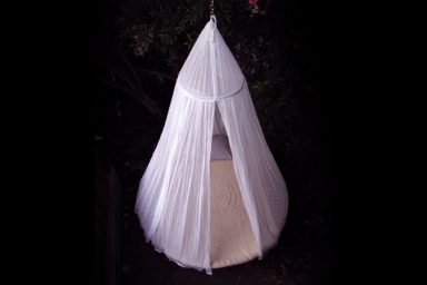 Simpe Floating Bed Cocoon Design