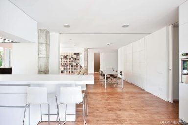 White and Wood Interior Apartment Ideas