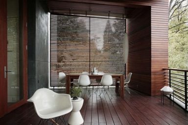 Elegant Outdoor Deck Terrace Design with Dining Table