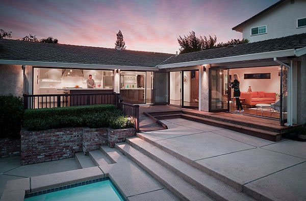 Modern Outdoor Patio Area with Concrete Deck Design