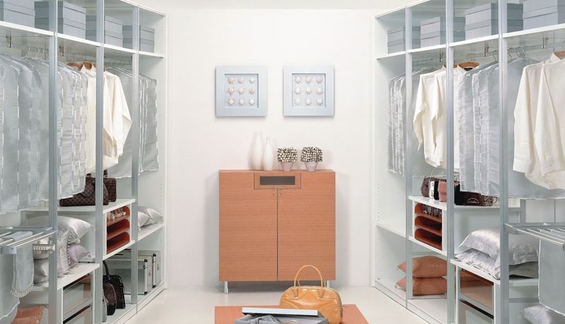 Clean and Bright Modern Walk in Closet Design