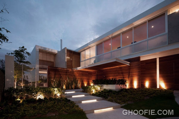 Awesome View Modern Minimalist House Design Ideas at Night