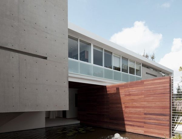 Beautiful Modern House Design Ideas with Water Park